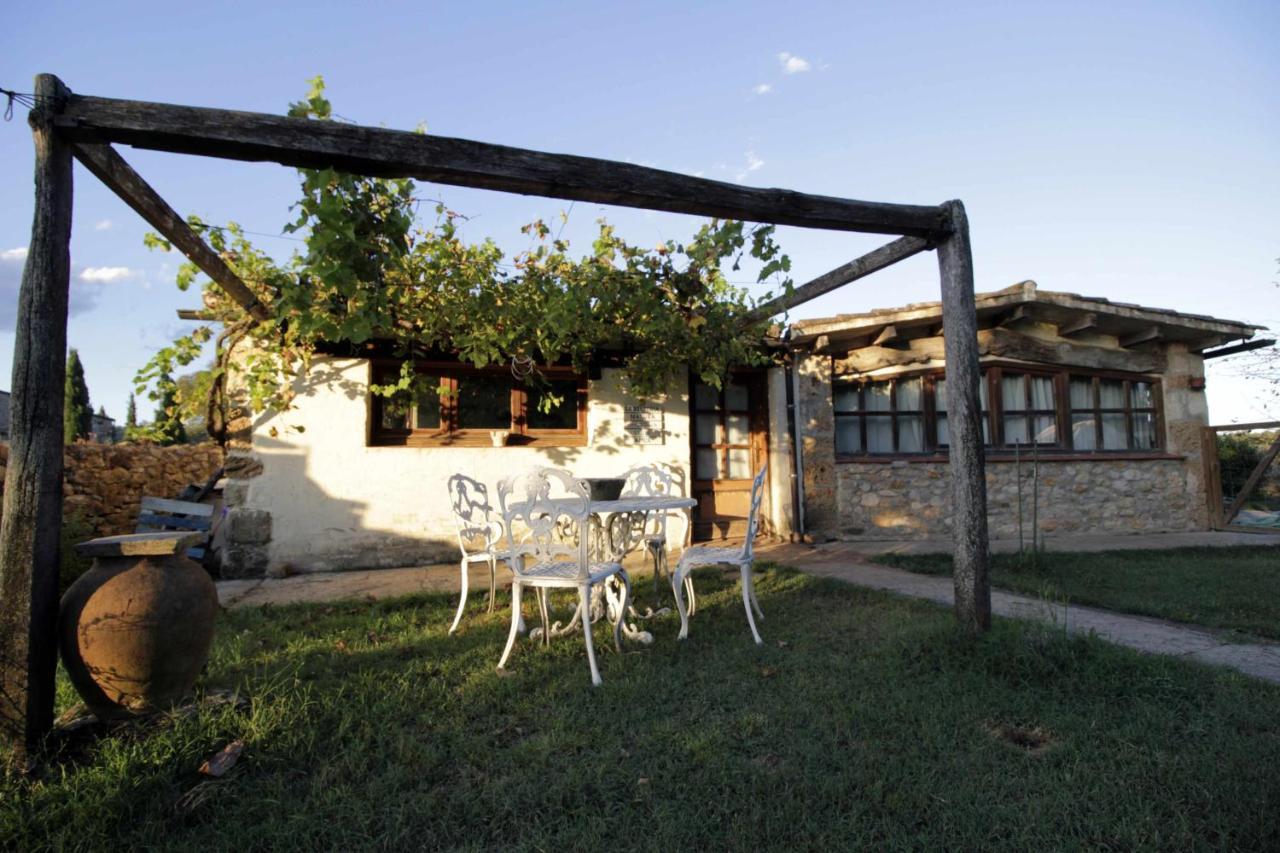 Casita Con Jacuzzi Rectoria De Dosquers Villa Maia de Montcal Exteriör bild