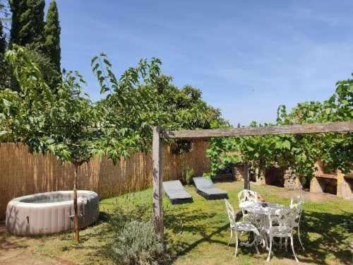 Casita Con Jacuzzi Rectoria De Dosquers Villa Maia de Montcal Exteriör bild